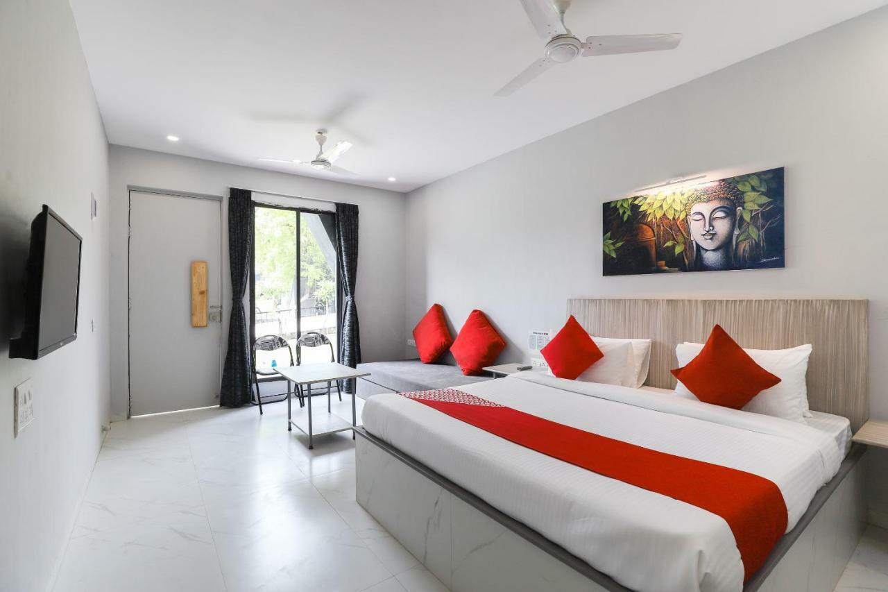 Oyo 48991 Serene Cottages And Resorts Βαντοντάρα Εξωτερικό φωτογραφία